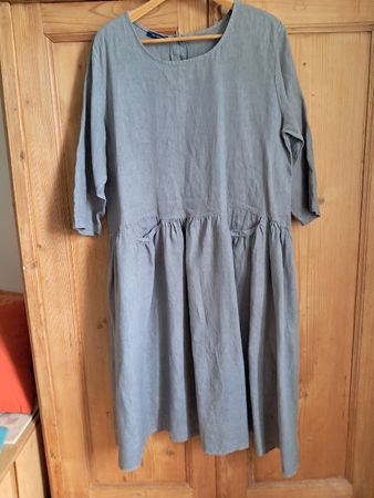 Luftiges Leinenkleid One Size (XL)