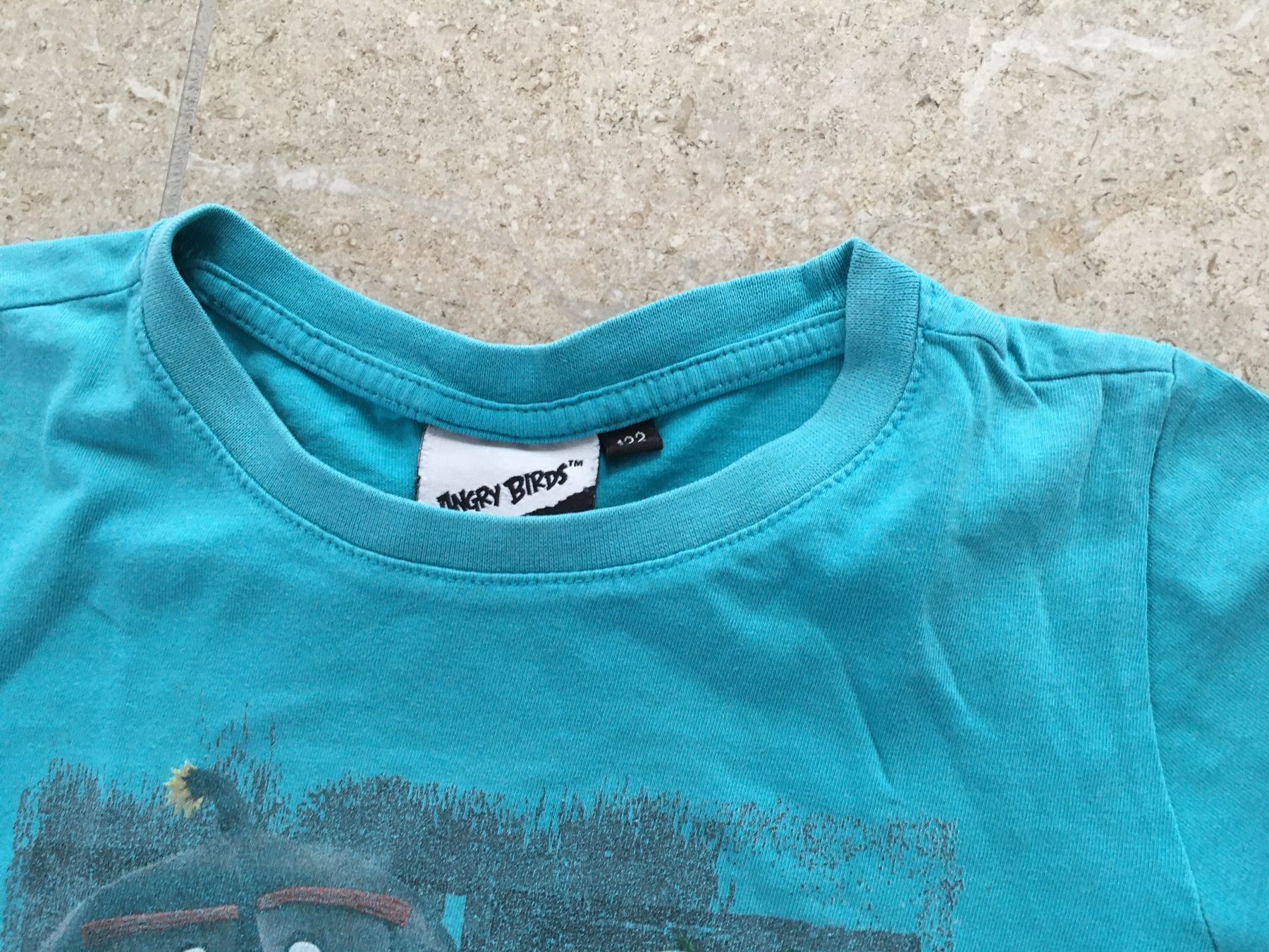 Camicie, T-shirt & Polo: Angry Birds T Shirt Gr. 122 – Usato da Gächlingen venduto da Tara_devi 1