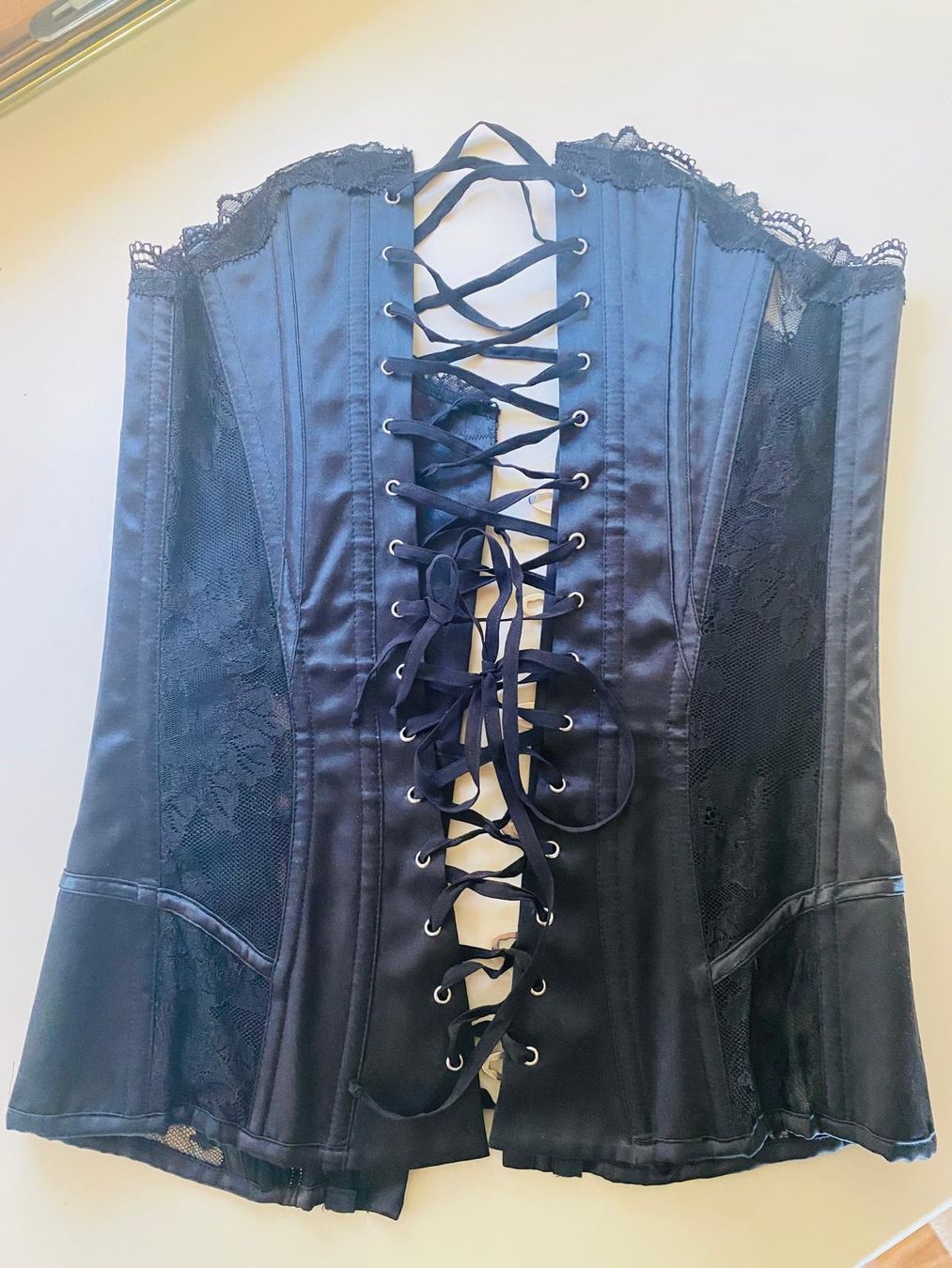 Top: Luxuriöses Corsage von La Perla Size1 – Nuovo e nell'imballaggio originale da Brione s. Minusio venduto da batwoman3
