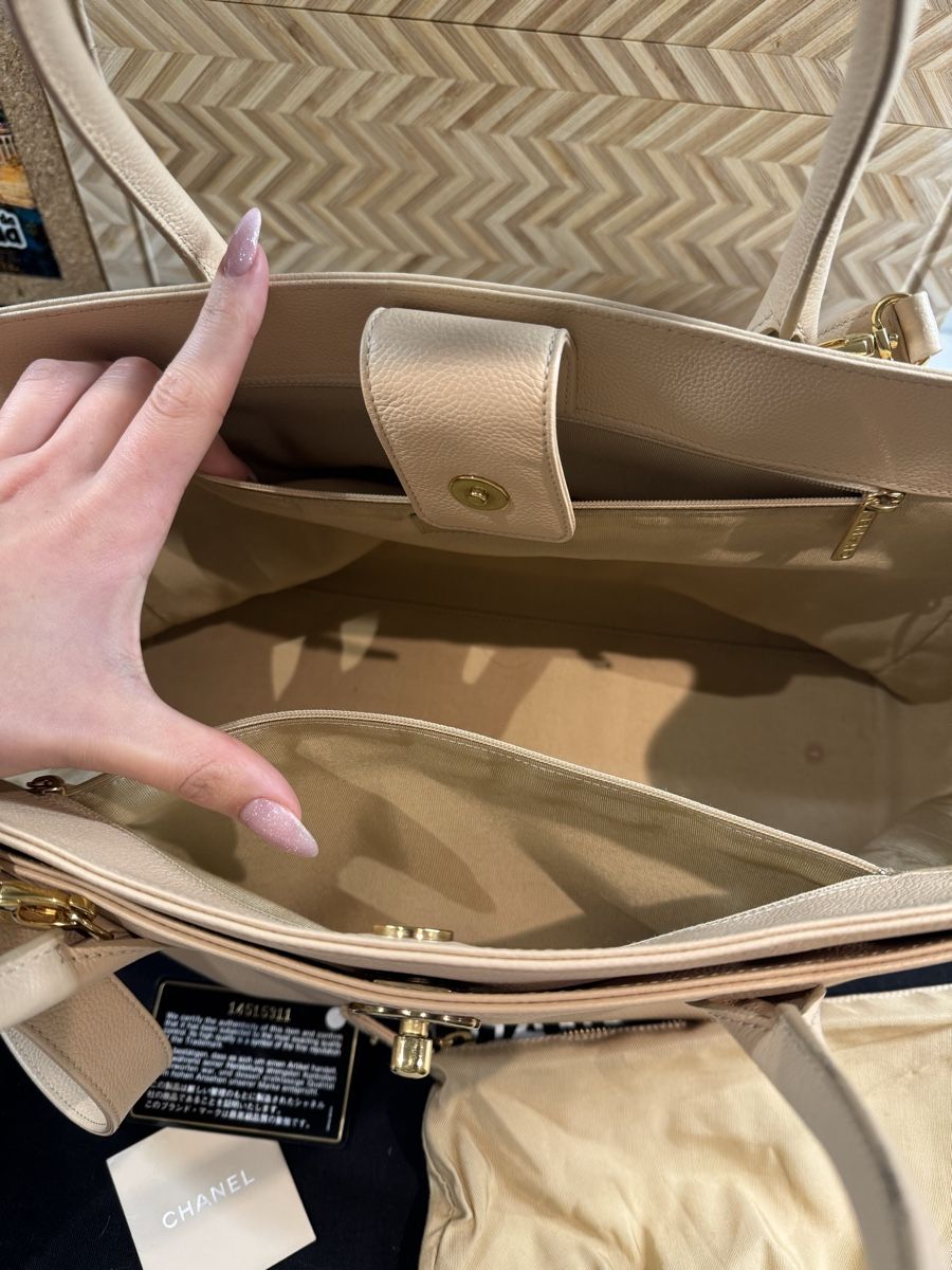 Chanel Borse da donna: Authentische Chanel Executive Cerf Tote – Nuovo (secondo la descrizione) da Bülach venduto da Isa.Almeida 4