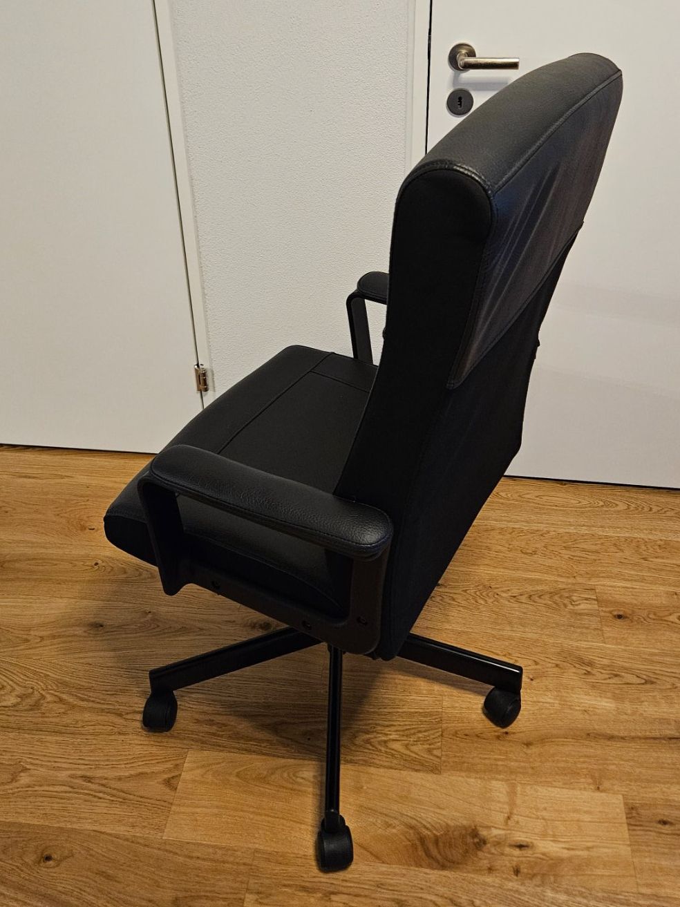 Ikea Stühle: MILLBERGET Drehstuhl in schwarz – Gebraucht aus Horgen von fab_6tpl 2