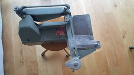 Diaform Abrichtgeraet fuer Jung Schleifmaschine