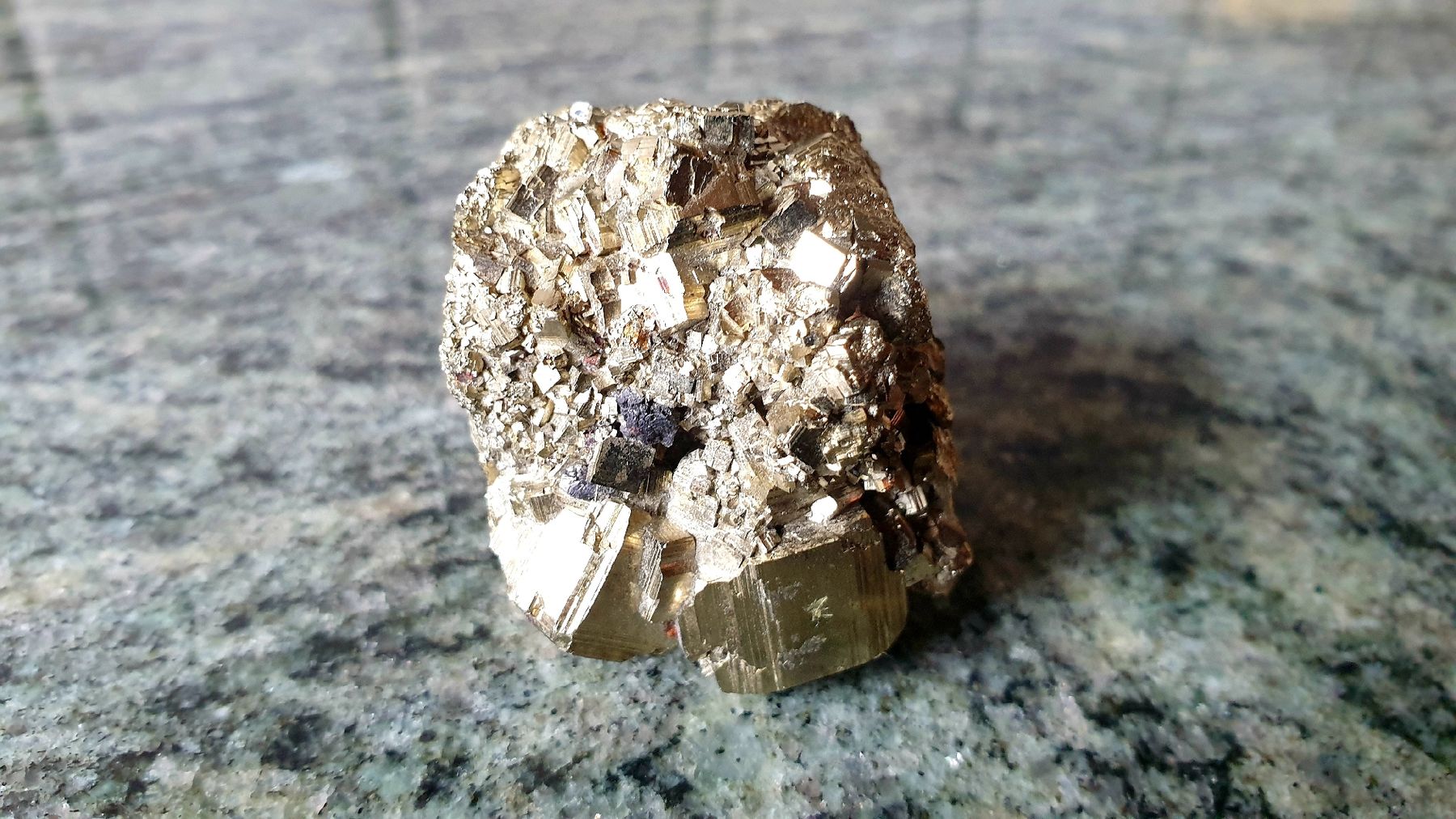 Minerali & Pietre curative: PYRIT – Usato da Wengi b. Büren venduto da Ot1000 1