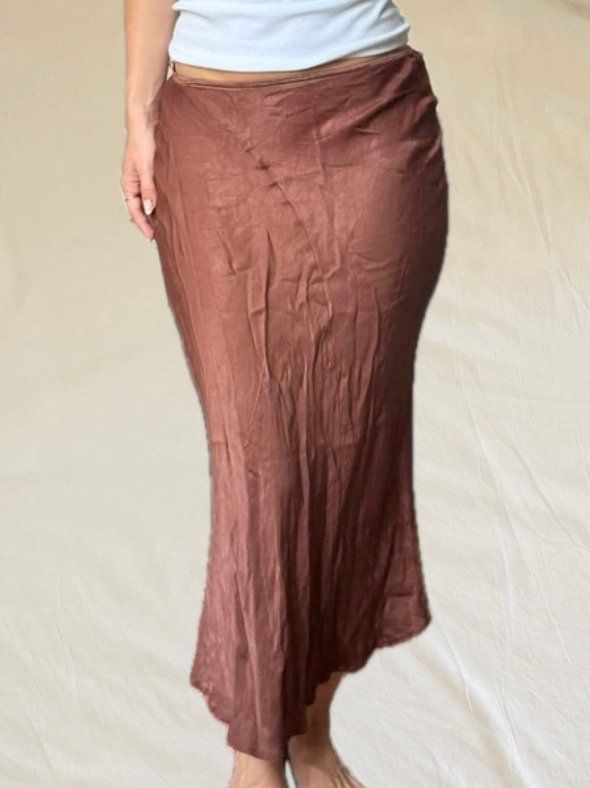 Zara Gonne: Zara brown satin skirt – Usato da Genève venduto da toandfrom 3