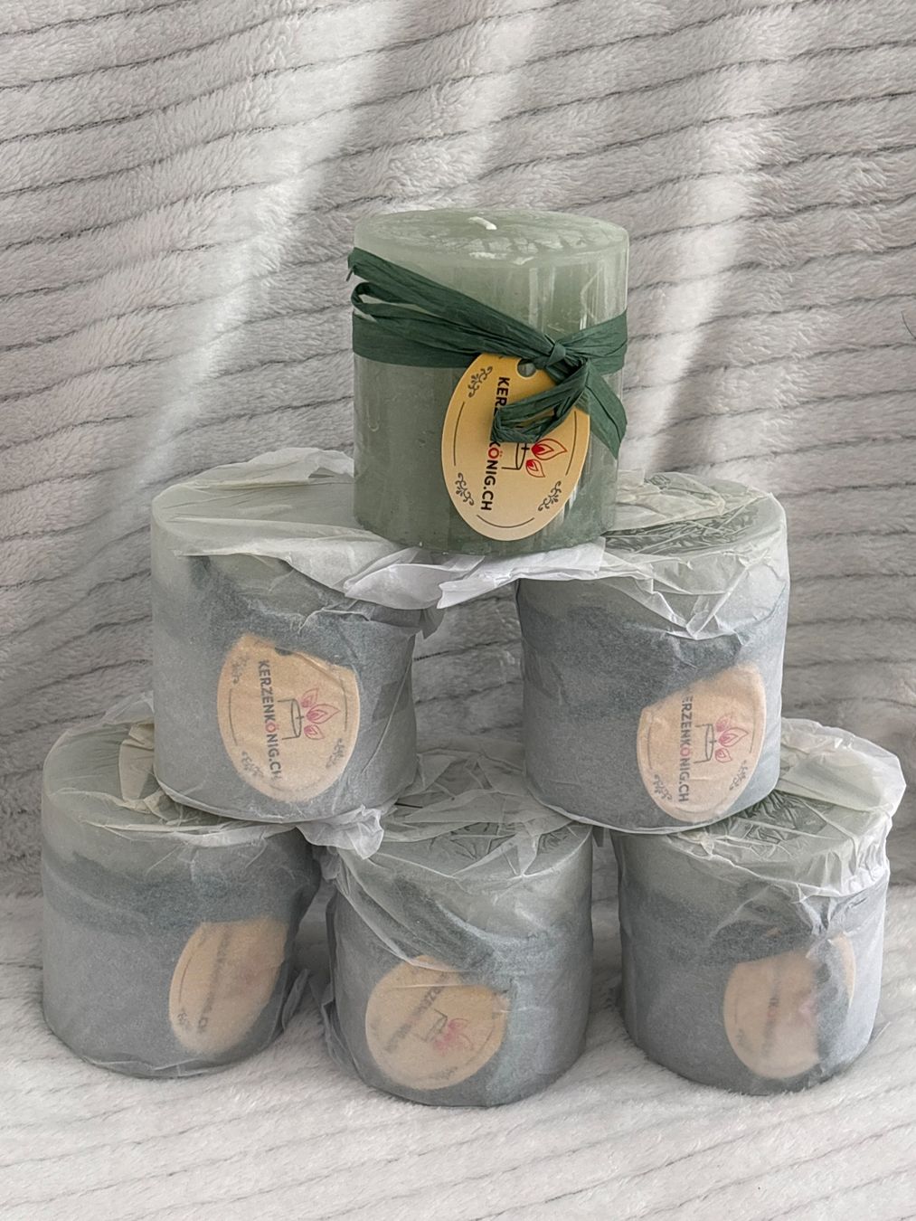 Candele: 6 wunderschöne grüne  Kerzen 8x7cm – Nuovo e nell'imballaggio originale da Oberegg venduto da MR-shop