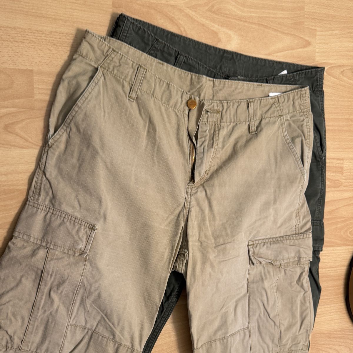 Carhartt Kleiderpakete: 3x Carharrt Cargo Pants – Gebraucht aus Kilchberg ZH von King_Arth 2
