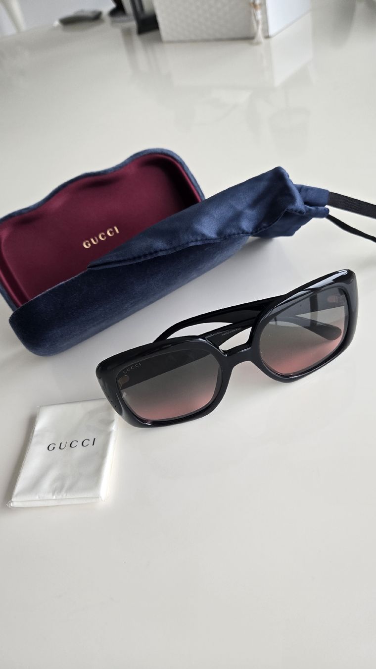 Gucci Occhiali & Lenti: Gucci over size lunettes de soleil – Nuovo (secondo la descrizione) da Lucens venduto da Airiya2