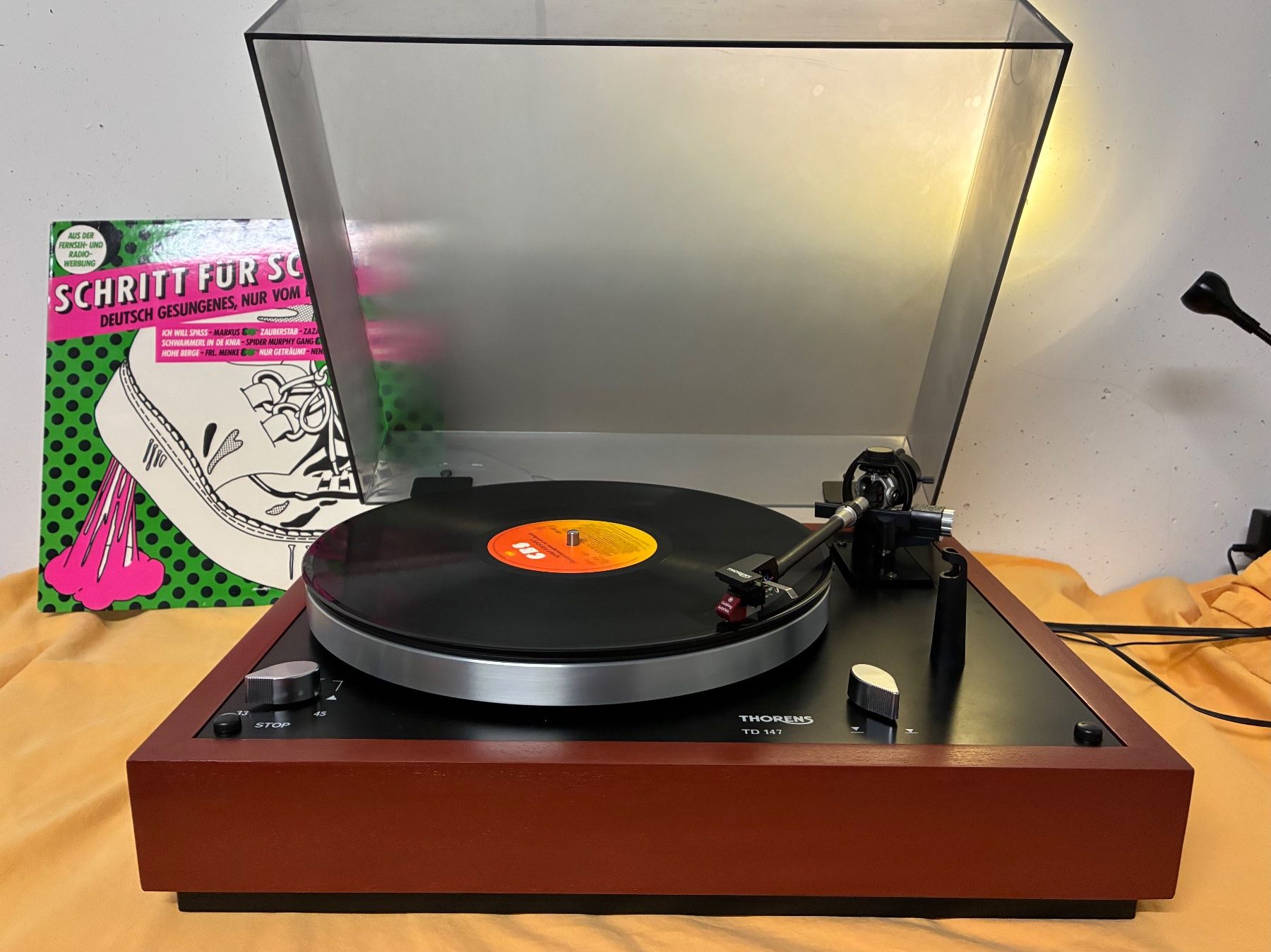 Thorens Giradischi: Selten & Wunderschönes Thorens TD 147, neu restauriert – Usato da Döttingen venduto da zha_xh2w 7