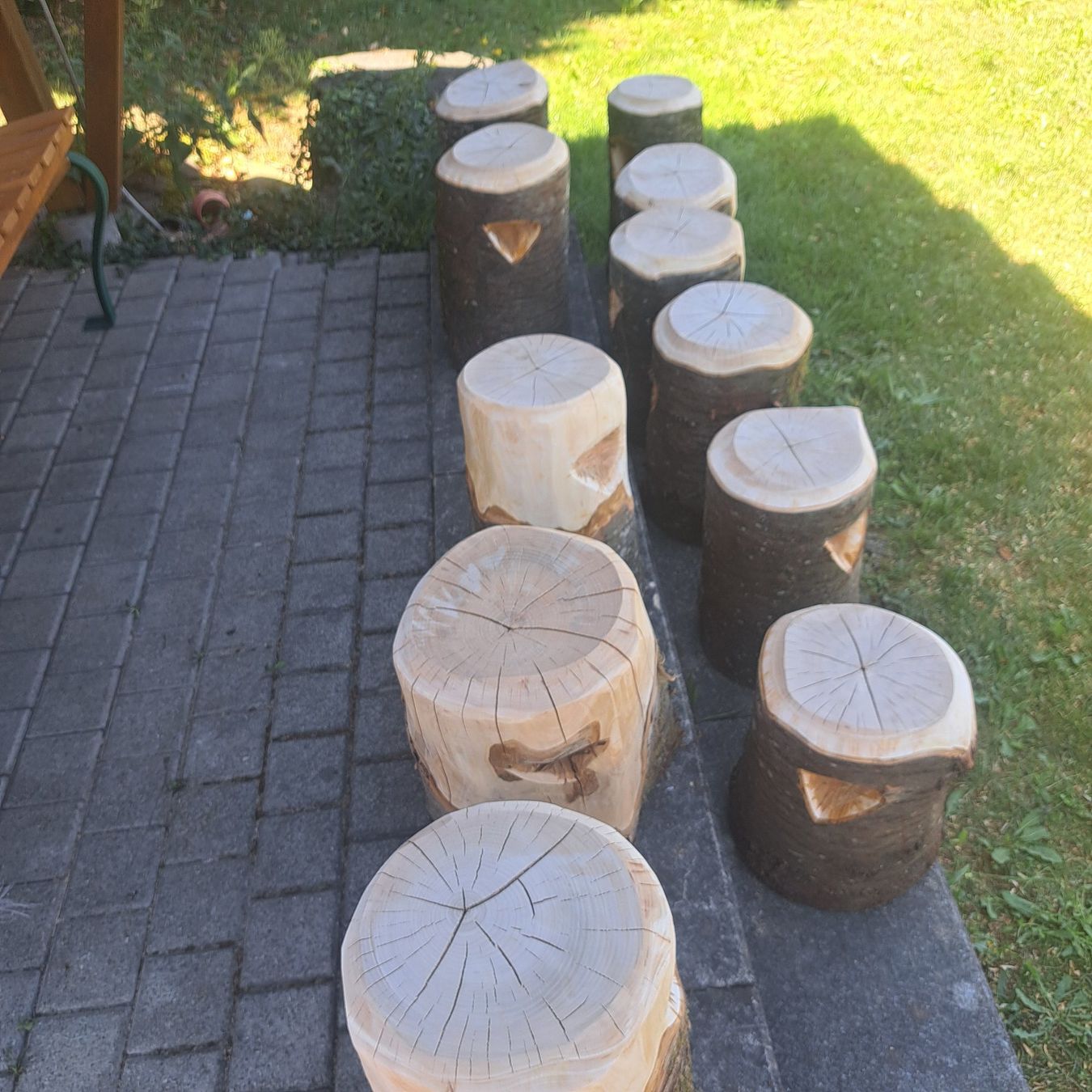 Tabourets: rundholz hocker kirschbaum – Neuf (Voir description) à Benzenschwil par 007tinu
