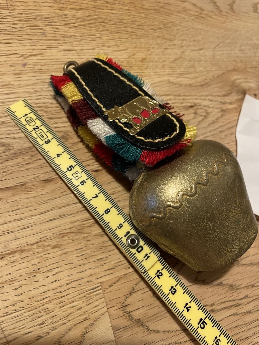 Glocken & Treicheln: Kleine Glocke – Gebraucht aus Flawil von Naphtali 5