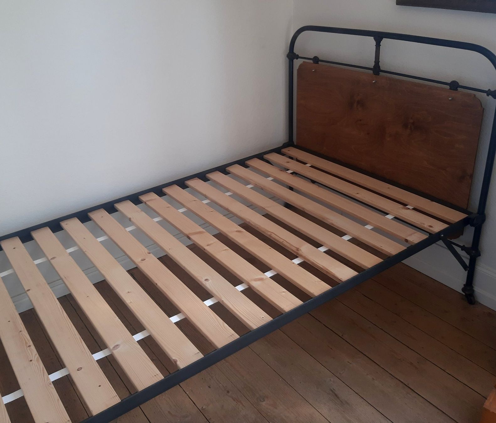 Letti: Antikes Gusseisen Bett – Usato da Arbon venduto da torso444 5