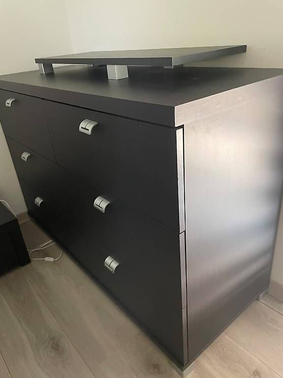 Commodes: Commode – D'occasion à Préverenges par fabi777