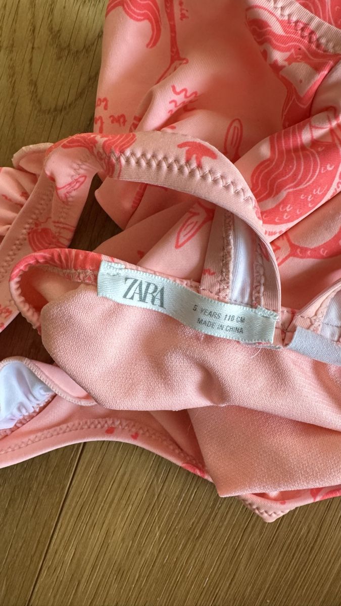 Zara Costumi da bagno & Bikini: Badeanzug Zara Grösse 110 – Usato da Zug venduto da pla_2ckh 2