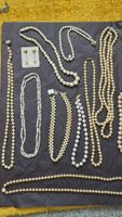 10 Perlenketten und Ohrringe Vintage 