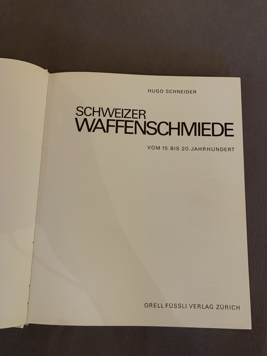Libri: Schweizer Waffenschmiede - Hugo Schneider – Nuovo (secondo la descrizione) da Dotnacht venduto da tmn_8 2