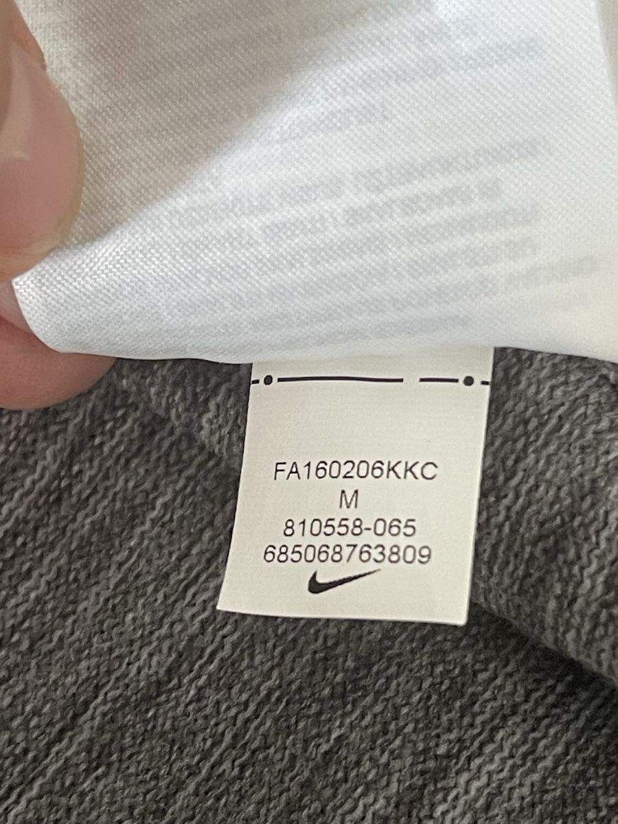 Nike Vestes: Veste Nike grise fermeture éclair  M  pour messieurs – D'occasion à Kloten par Vermicelles 6