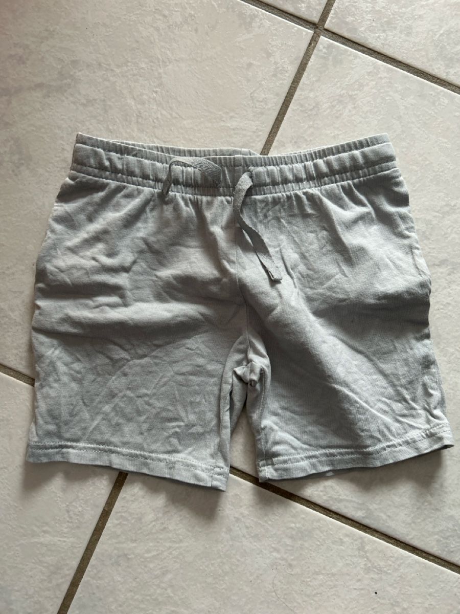 Pantalons: Hose Gr 116 – D'occasion à Lostorf par Venice16