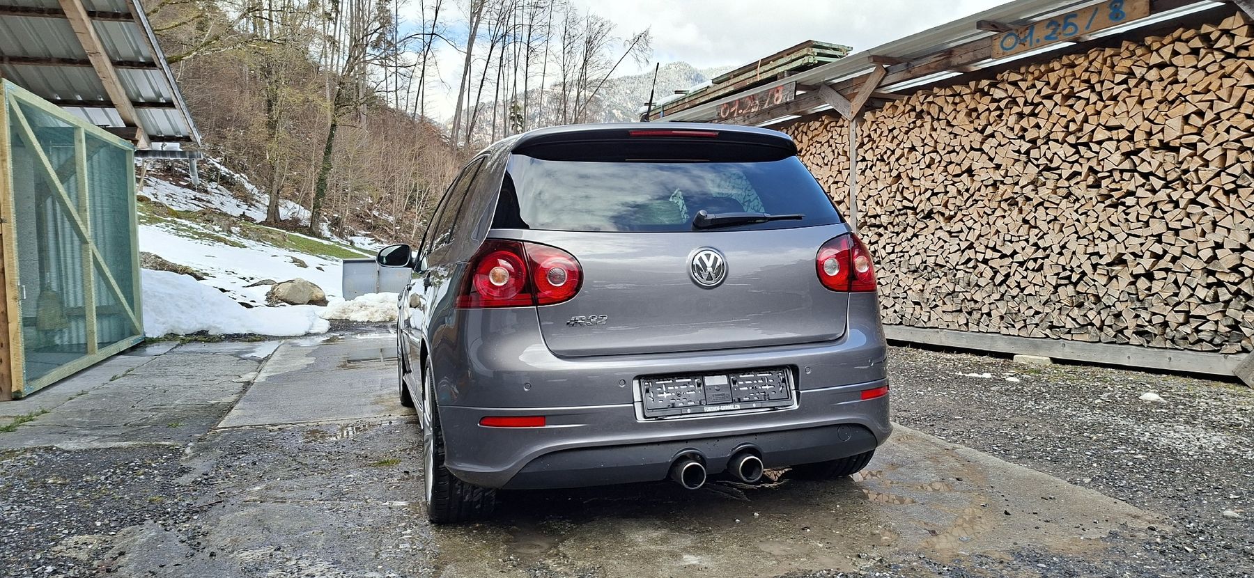 VW Automobili: VW Golf 5 R32 – Usato da Wilderswil venduto da Stoneway 2