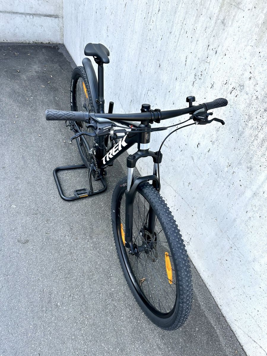 Trek Biciclette: Trek Marlin 4 M Wheel Matte black – Usato da Luzern venduto da HochM16 2