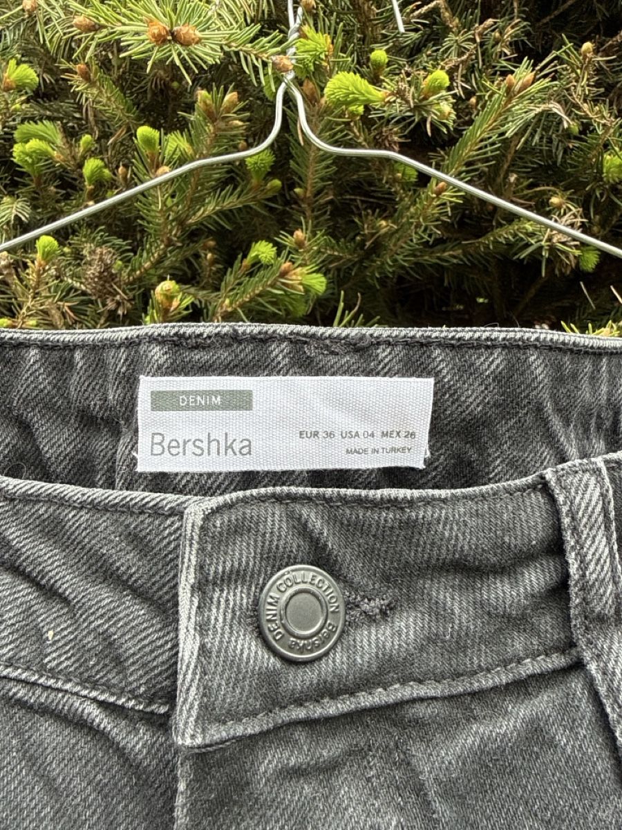 Bershka Jeans: Jeans Bershka – Nuovo (secondo la descrizione) da Blonay venduto da val_7gfg 1