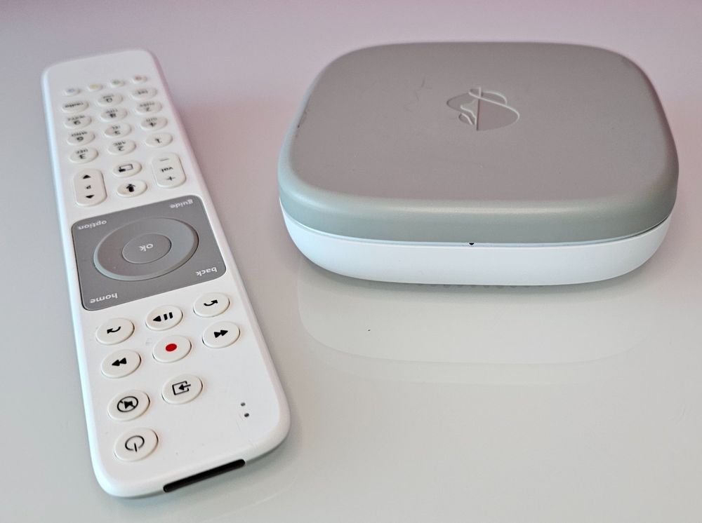 Swisscom TV-BOX 5 inkl. Fernbedienung ( blue TV ) (Gebraucht) in ...