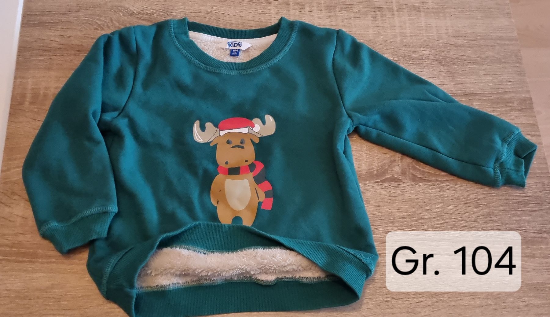 Pullover & Sweatshirts: Winterpullover mit Elch Gr. 104 – Gebraucht aus Mörschwil von mar_t9k9