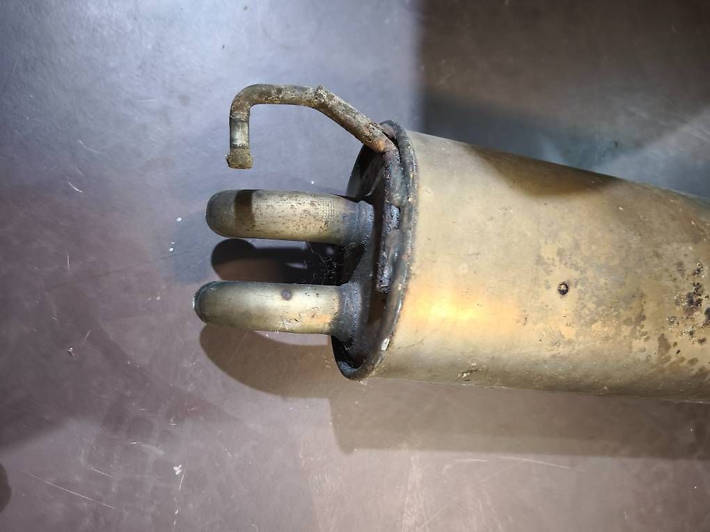 Sistemi di scarico: VW Golf 4 Auspuff. – Usato da Zihlschlacht venduto da rad_vvm9 1