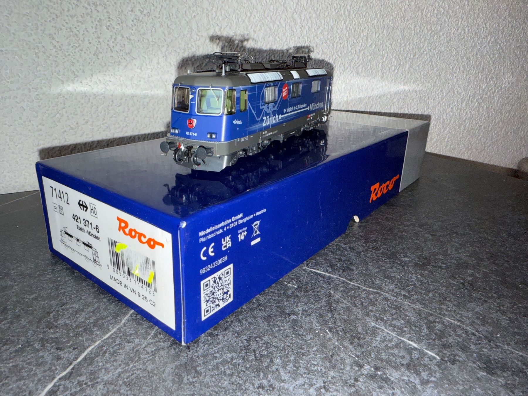 ROCO 71412 SBB CARGO RE 421 371-6 ZÜRICH MÜNCHEN (Neu und ...