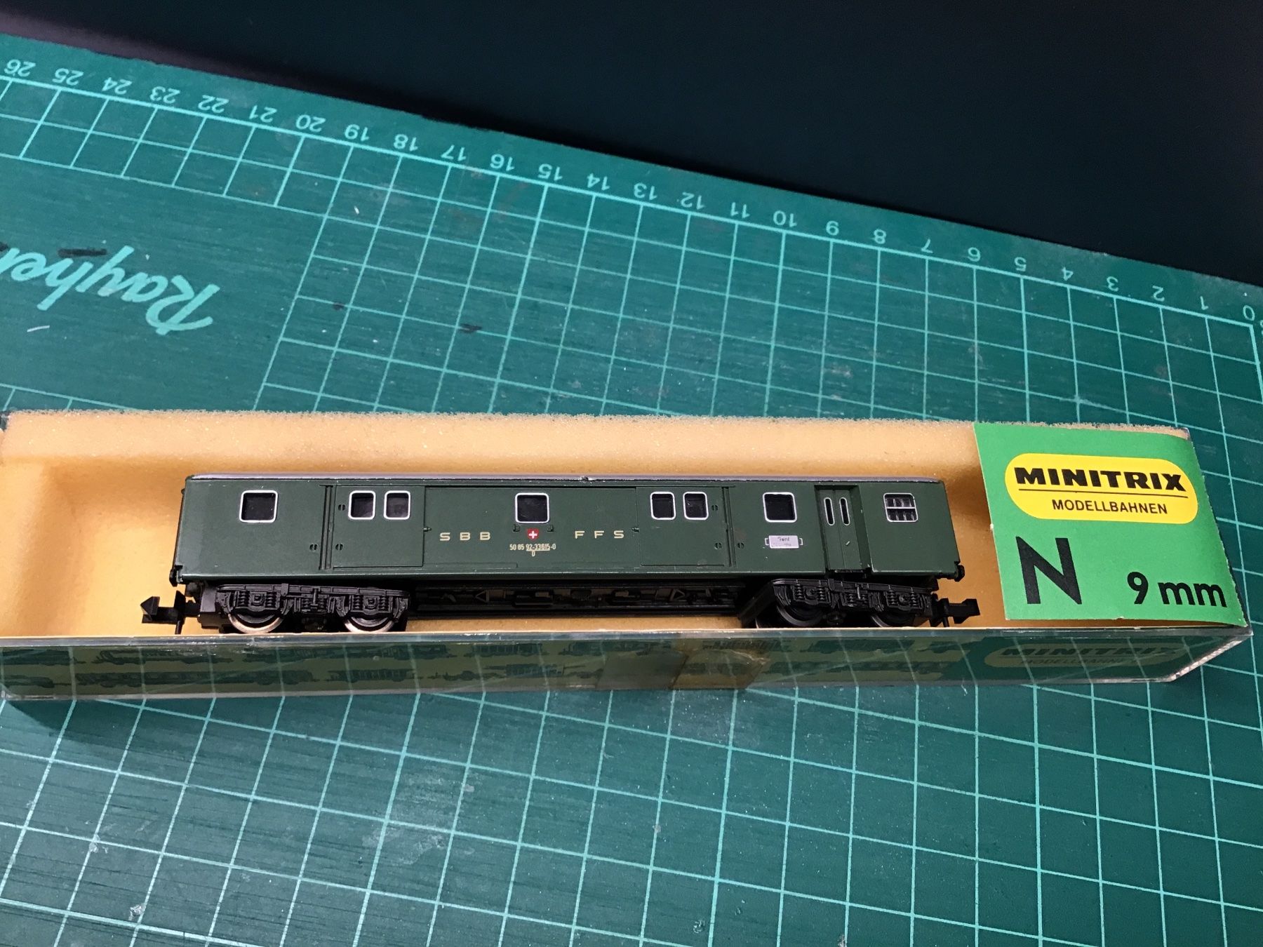 Trix Modellini di ferrovie: Minitrix SBB Wagen 513027 0 N Spur N – Usato da Männedorf venduto da Modell-Spezialisten 1