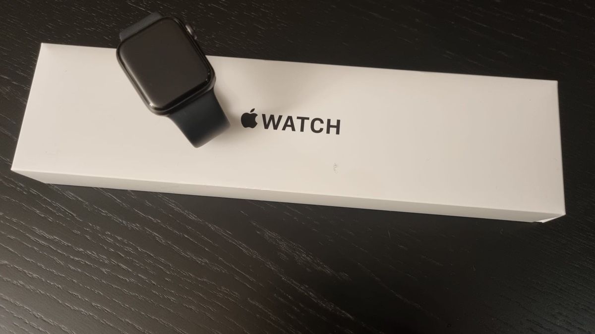Apple Smartwatch: Apple Watch SE 40mm – Nuovo (secondo la descrizione) da Grüt (Gossau ZH) venduto da puni68 1