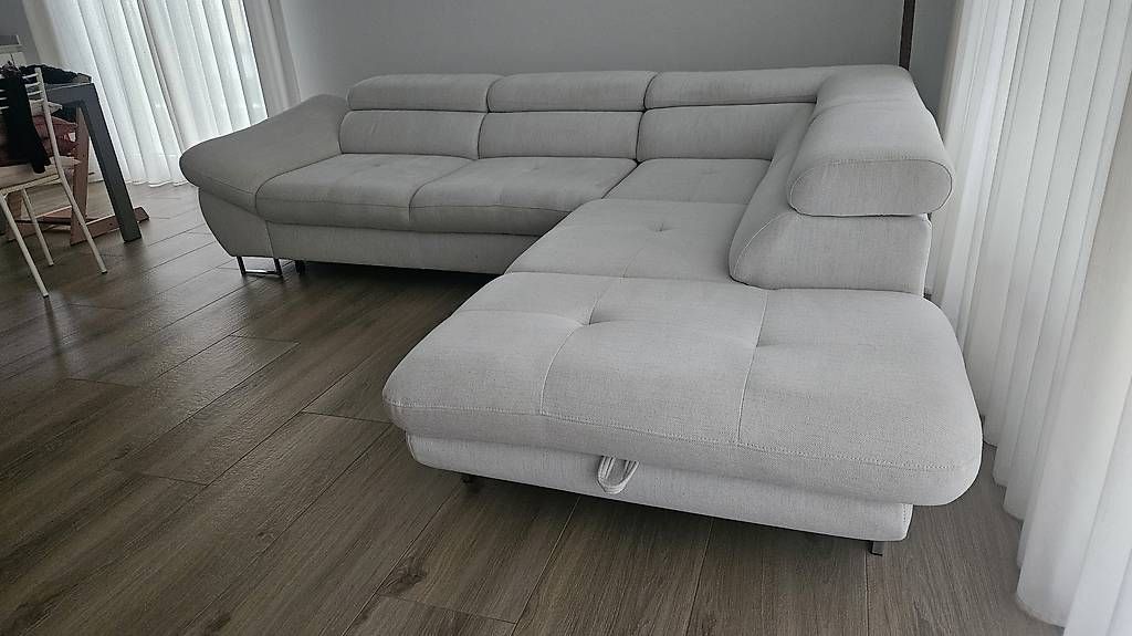 Divani: Divano con chaise lounge – Usato da Bellinzona venduto da dar_fyq9 3