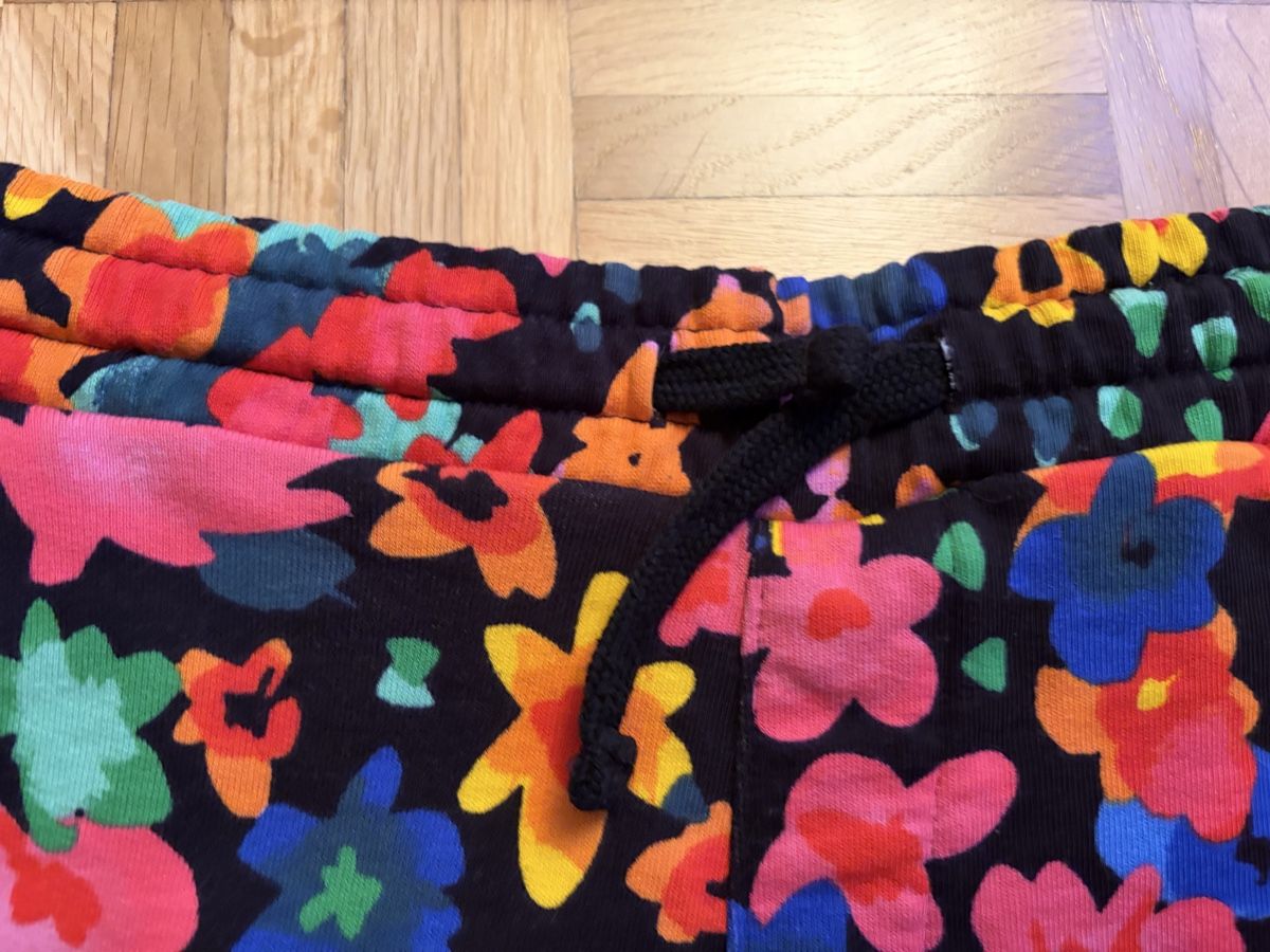 Bershka Pantaloni: Shorts mit Blumen, Style Marimekko – Nuovo e nell'imballaggio originale da Muttenz venduto da stoeberi01 2