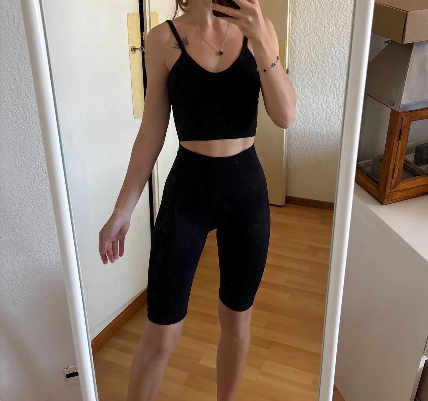 Leggings: Sport set – Nuovo e nell'imballaggio originale da Bern venduto da ViksiBash
