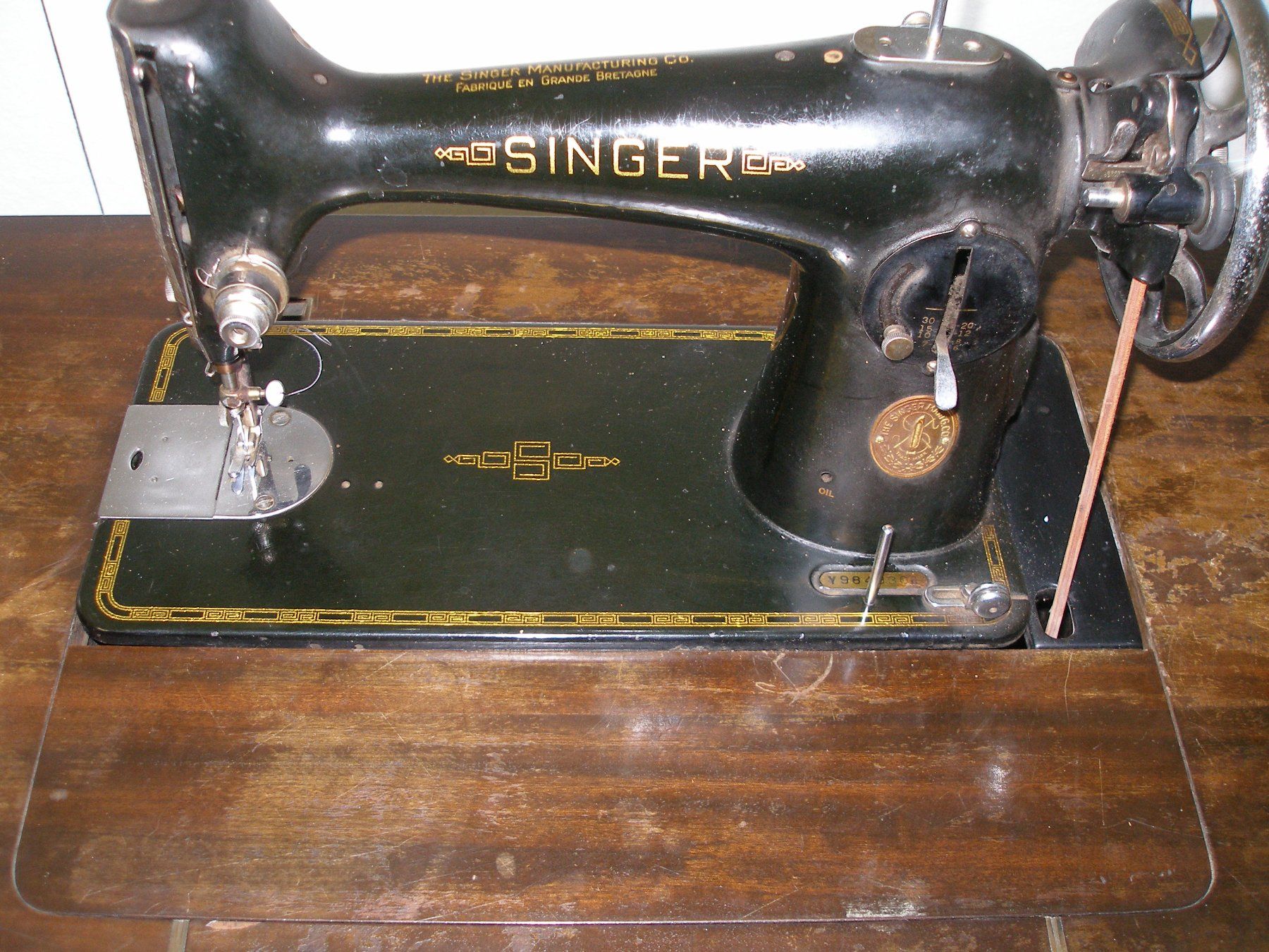 Singer Machines à coudre: Machine à coudre ancienne – D'occasion à jussy par monniati1951 1