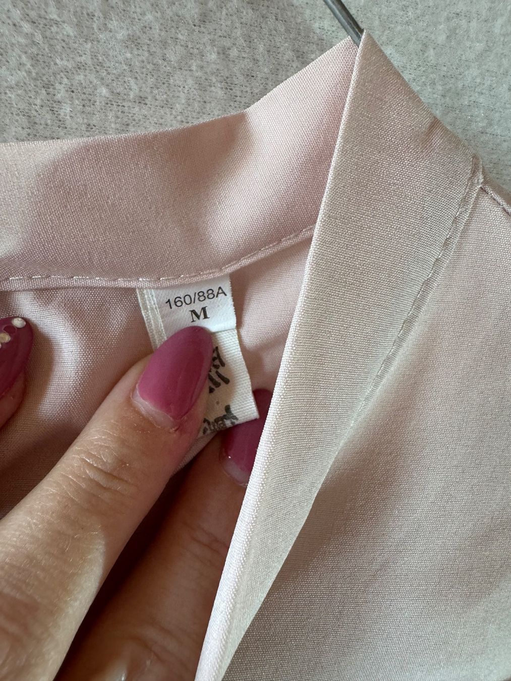 Chemisiers: Klassische rosa Bluse Gr. M – D'occasion à Grosswangen par SALE_SALE_SALE 1