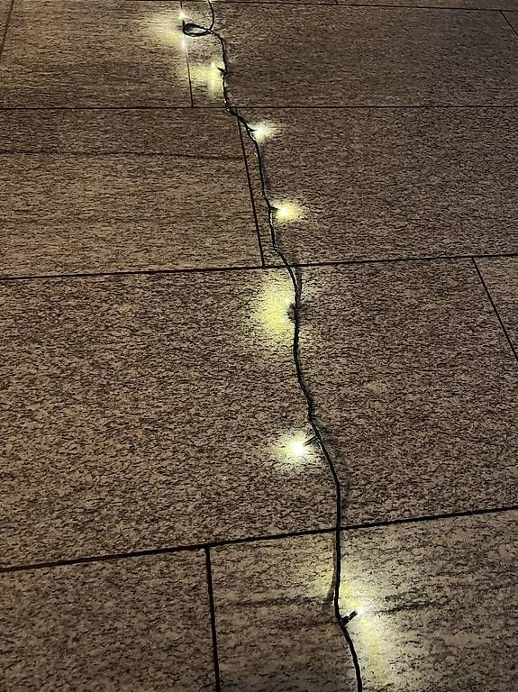 Ghirlande e barre luminose: Weihnachtsbaum- / Weihnachtsbeleuchtung – Usato da Sursee venduto da Aleksis 2