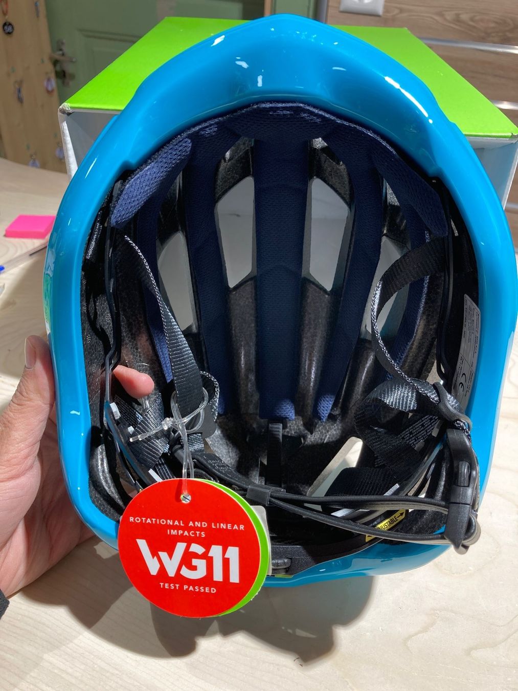 Kask Caschi: Kask Mojito 3 WG11 helm Arctic Blue, Small – Nuovo (secondo la descrizione) da Lauterbrunnen venduto da Imboden-Bike 3