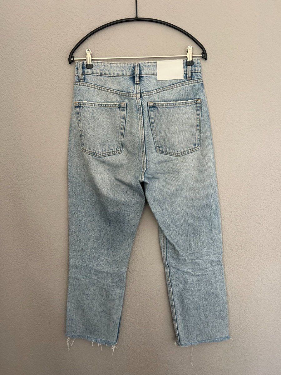 Zara Jeans: ZARA Straight Jeans, Size 36 – Gebraucht aus Muri b. Bern von SigridW 1