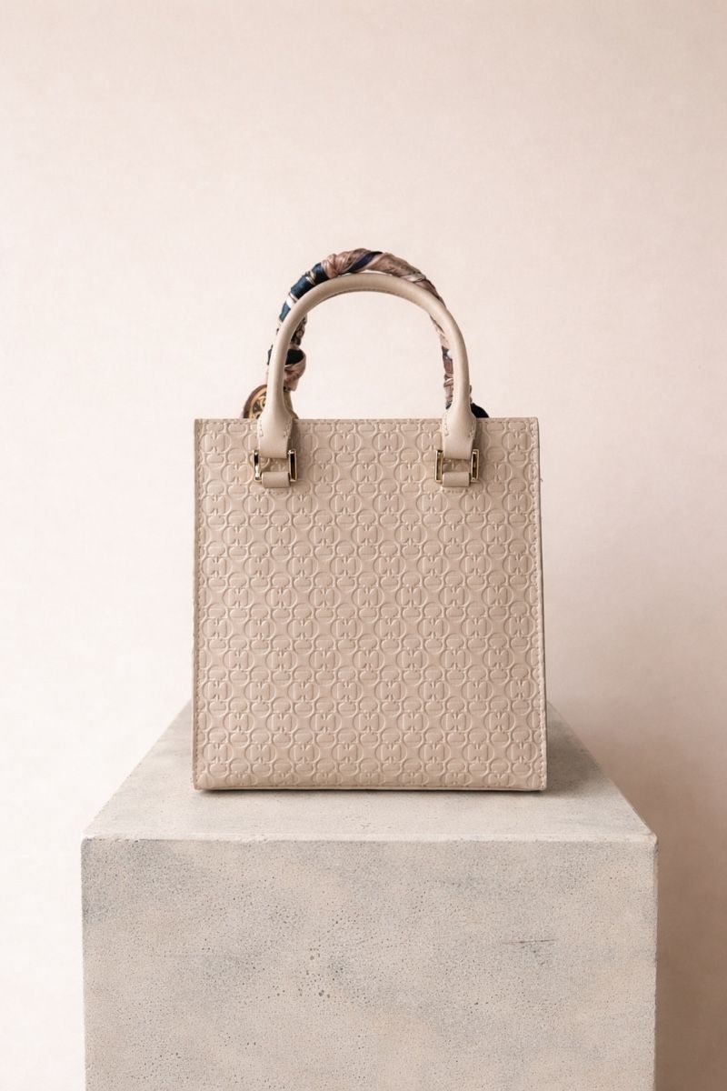Pierre Cardin Borse da donna: Pierre Cardin Handtasche  – Nuovo (secondo la descrizione) da Derendingen venduto da More_19 1