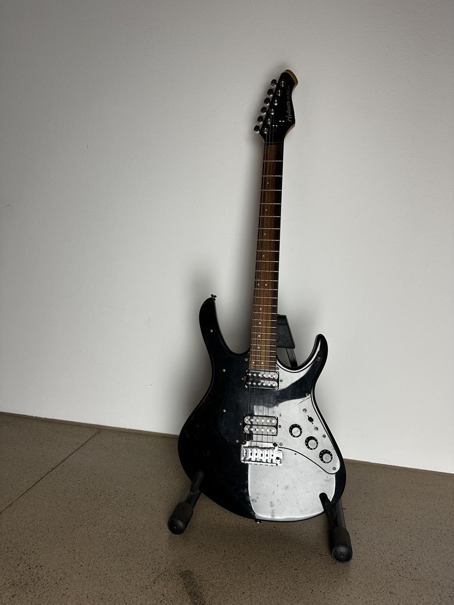 Hohner Strumenti musicali: Hohner HRG STD E-Gitarre mit Tasche und Verstärker – Usato da Wohlen AG venduto da tim2026