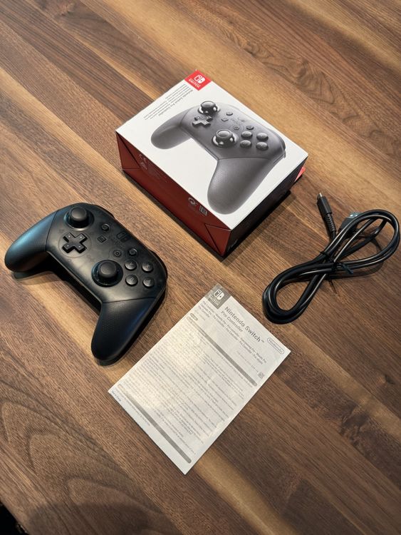 Pro Controller Nintendo Switch (Gebraucht) in Therwil für CHF 35 – mit ...