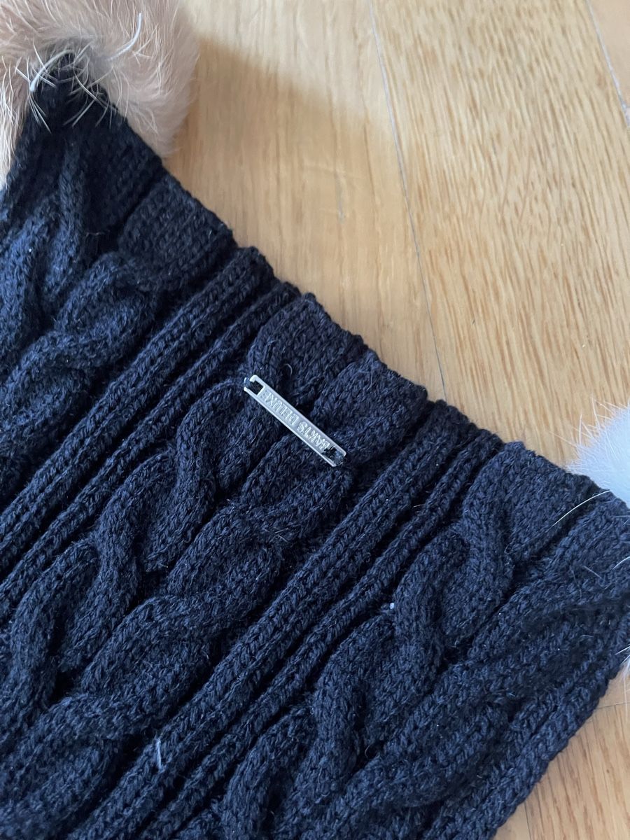 Foulard & Sciarpe: Schal Schicker Winter Schal, schwarz, mit Pelzbommel – Usato da Rüschlikon venduto da Lajniii 1