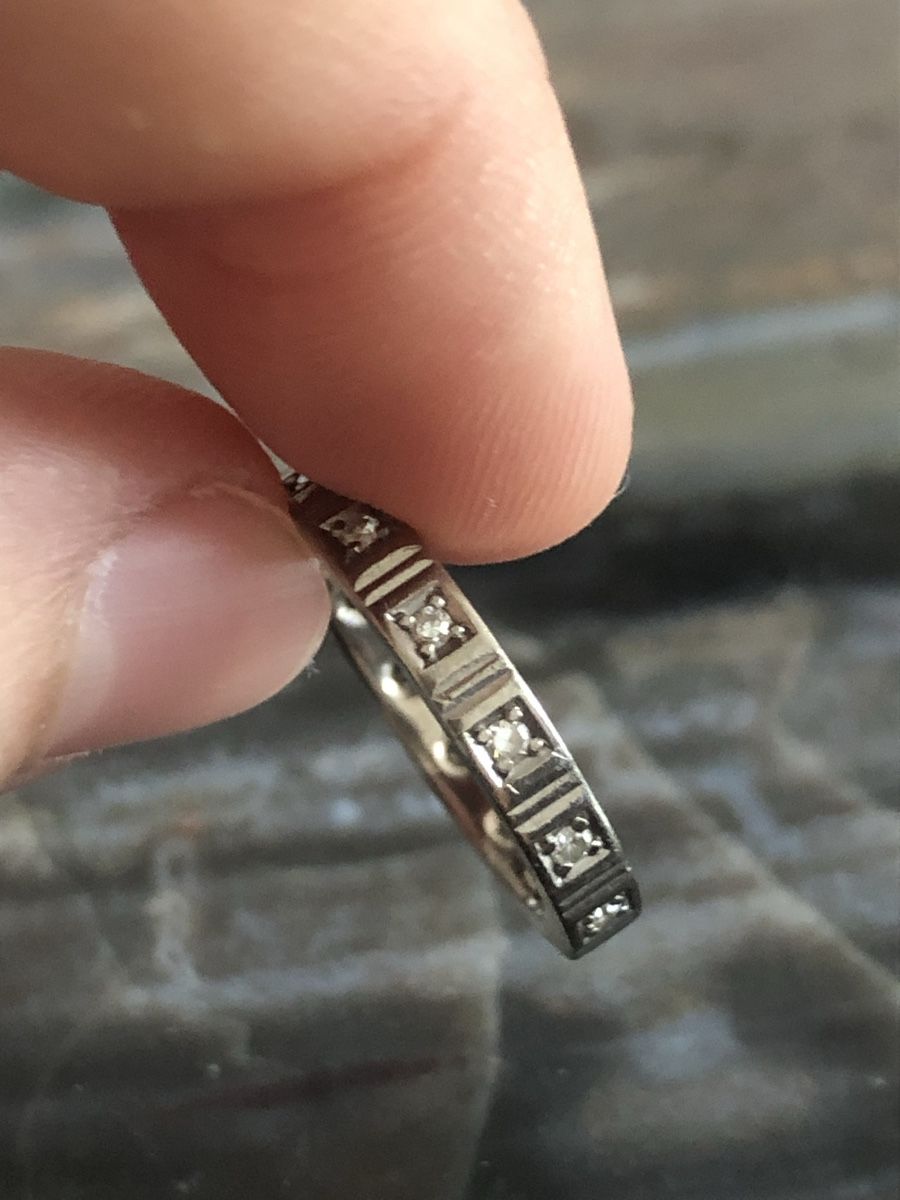 Anelli: Bague rivière or 750 et diamants – Usato da Zürich venduto da malia. 2
