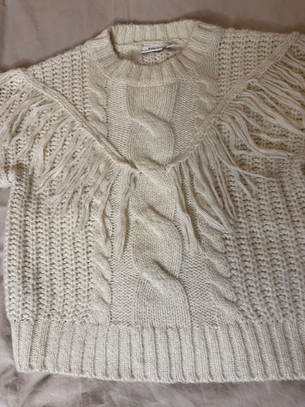Pullover & Sweatshirts: Weißer Grobstrickpullover im Boho-Stil – Größe S – Gebraucht aus Zürich von Vma_reuse 2
