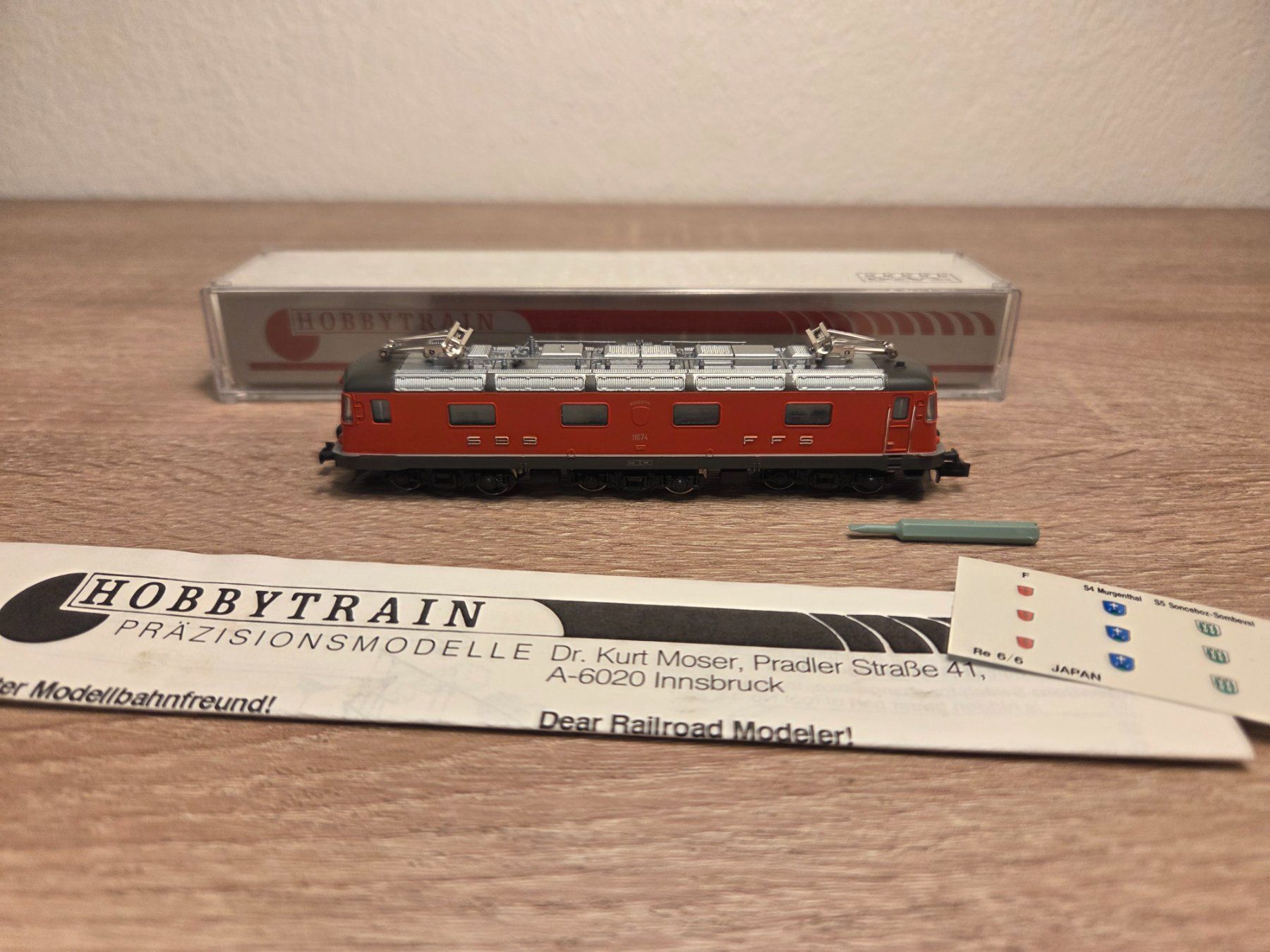 Hobbytrain Modellini di ferrovie: Hobbytrain N 1103 E-Lok Re 6/6 SBB – Usato da St-Aubin-Sauges venduto da Lo_Go 6