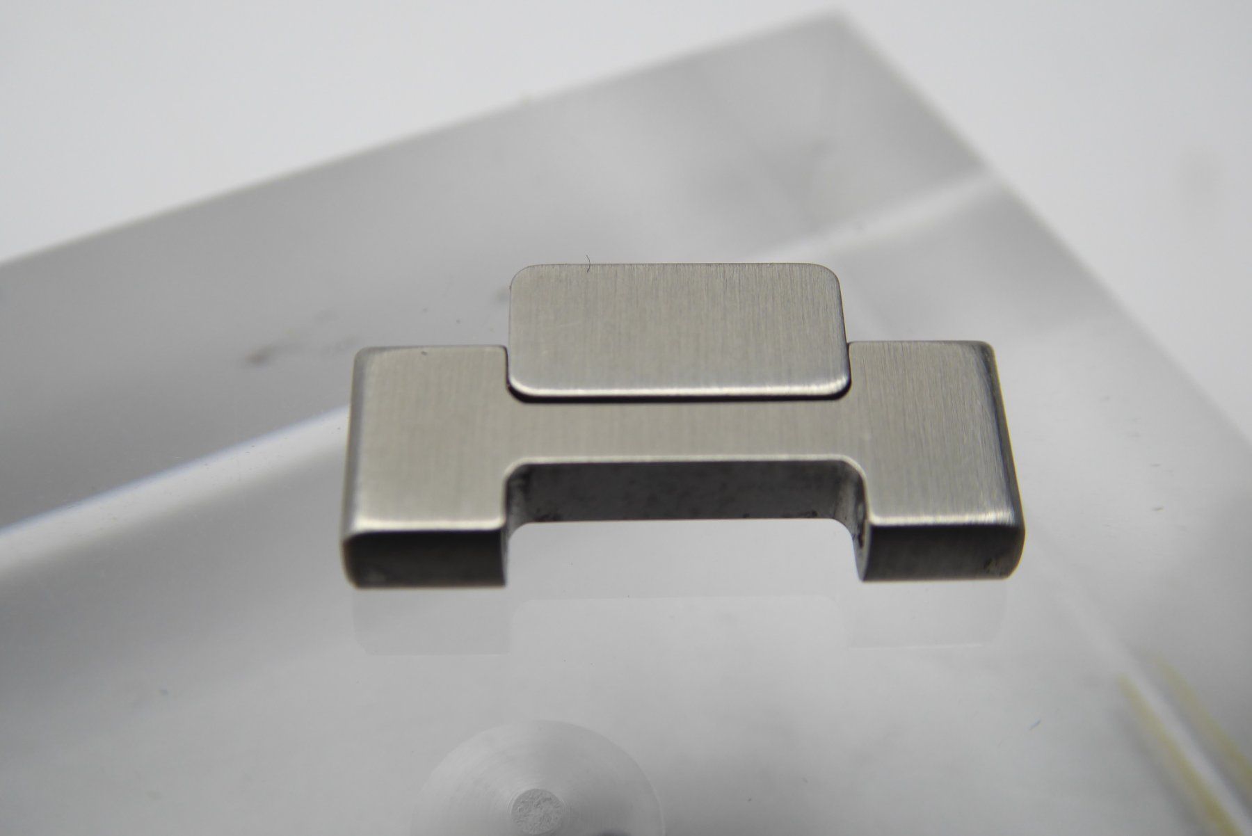 Patek Philippe Uhren: Patek Philippe Nautilus link pin 17mm – Gebraucht aus Geneve von adr_xk6n 4