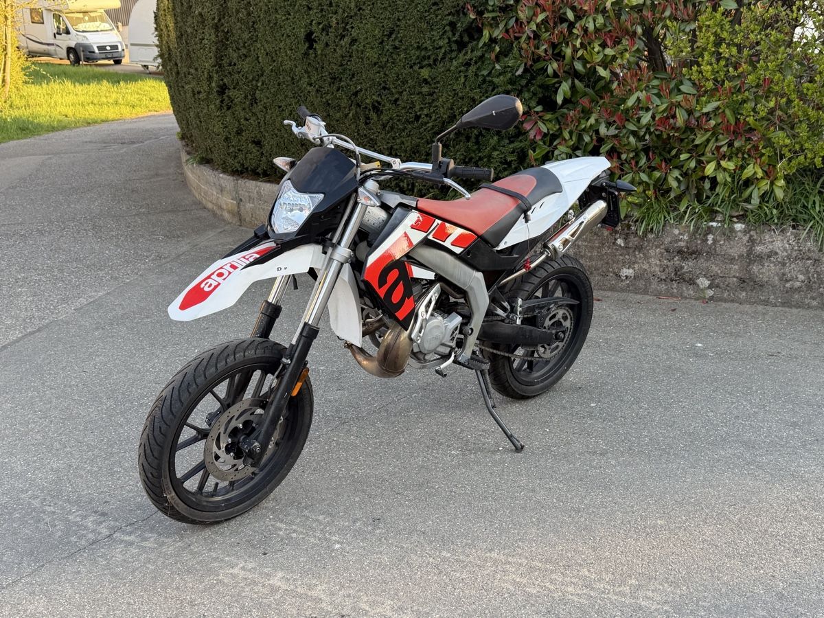 Aprilia Strada: APRILIA SX 50cc 2018 jg – Usato da Zullwil venduto da Autocentersalii