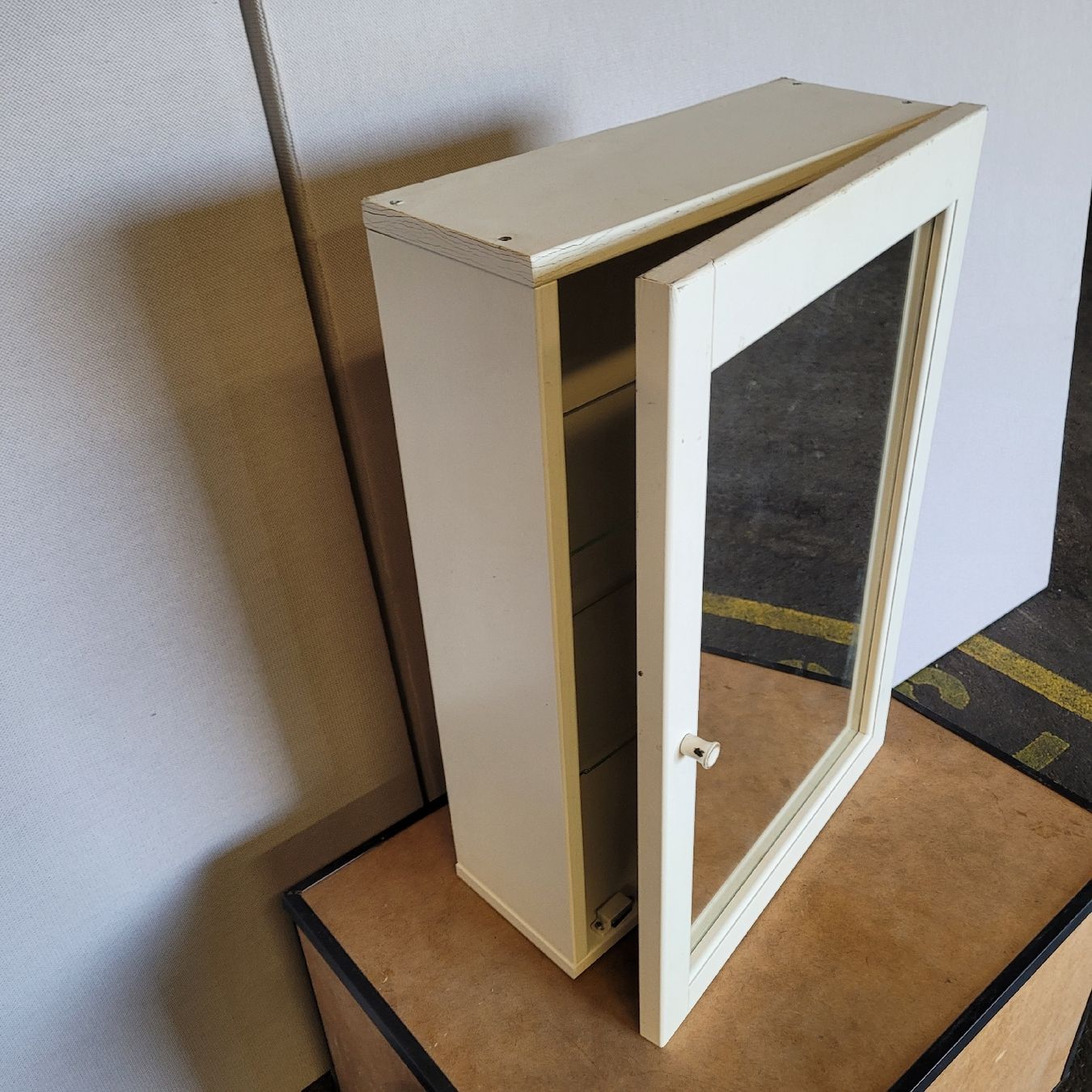 Vetrine: hängevitrine hängeschrank – Usato da Reichenburg venduto da AK307 2