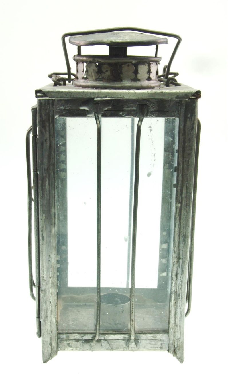 Schweizer Armee Lampen: Hand-Laterne - 4-eckig 1910 – Gebraucht aus Langenthal von Antik_Huesli 2