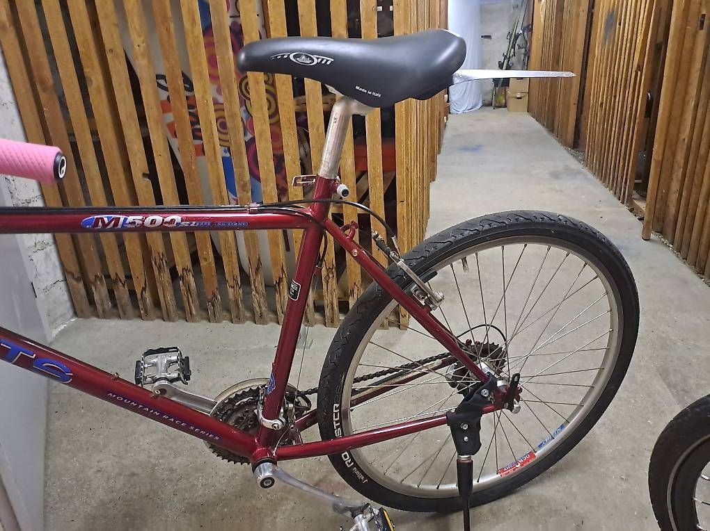 Velos: Fahrrad mit Korb – Gebraucht aus Bern von AZRA017 2